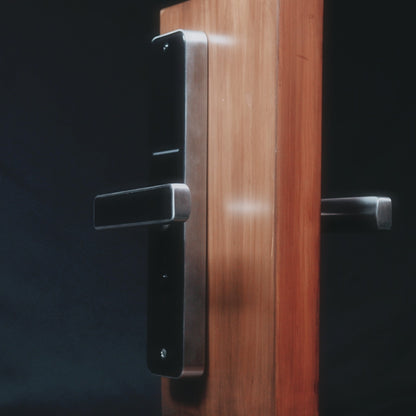 Keyless locks easily fits any door